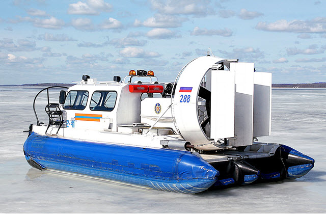 p8-hovercraft