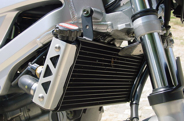 p37-radiateur-moto